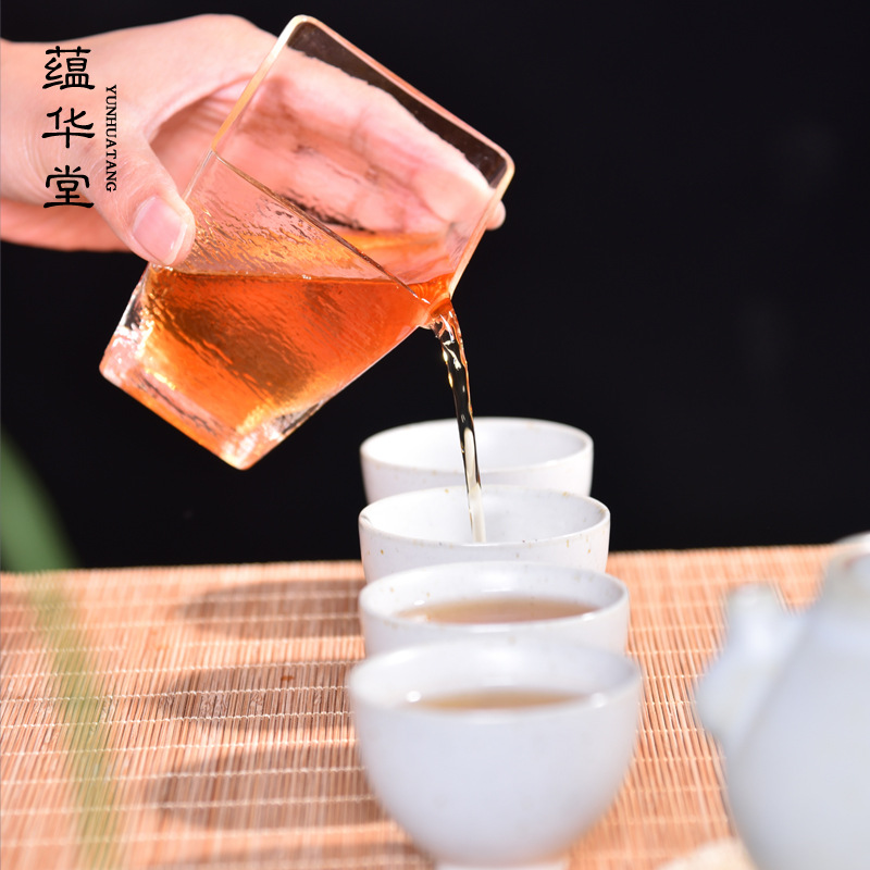 Cốc công tắc hình Búa vuông thủ công cao cấp Nhật Bản, trà thủy tinh chịu nhiệt độ cao dày, Bộ trà Haifen, bộ trà Kung Fu