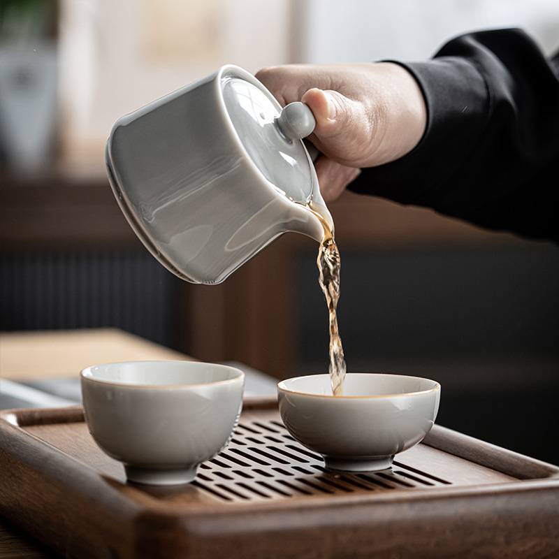 Ấm tay cầm bên gốm sứ Ấm trà nhỏ tráng men màu xám đá thủ công kiểu Nhật Bộ trà Kung Fu Ấm trà đơn Pu'er cần gấp ấm