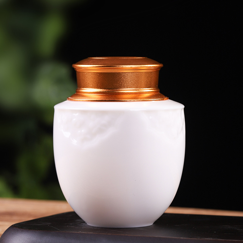 Mỡ cừu trắng tinh khiết Ngọc sứ trà lon thiếc gốm sứ niêm phong lọ tiết kiệm quà tặng bán buôn hộp trà cầm tay