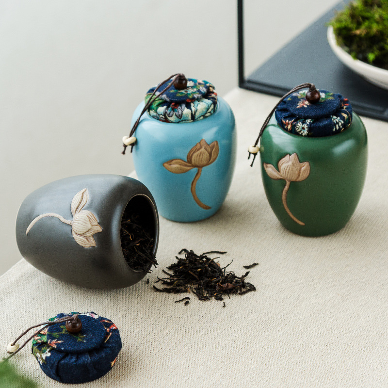 Bán buôn lọ gốm nhỏ kín, lọ trà gốm hoa sen chạm nổi cổ điển, lọ trà gốm, đồ gốm thô