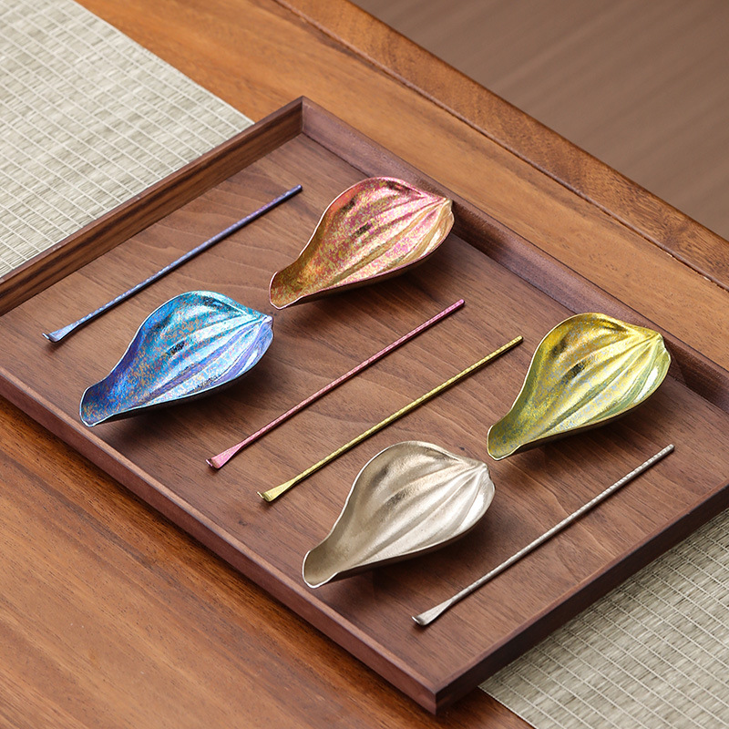 Dụng cụ đánh thức trà cánh sen titan nguyên chất mẫu mới, thìa trà, thìa trà sáng tạo, dụng cụ tách trà, phụ kiện bộ trà, bộ 2 món