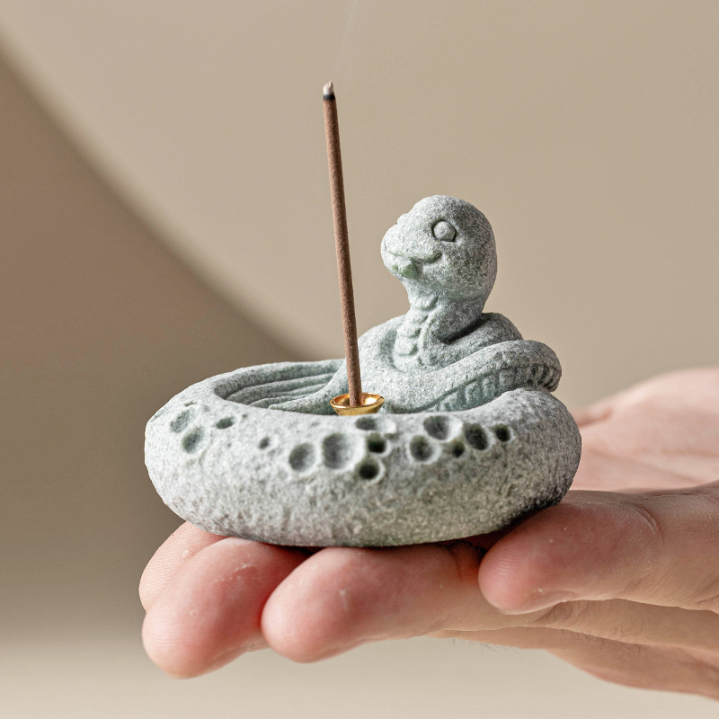 Đồ trang trí thú cưng trà sáng tạo rắn 12 cung hoàng đạo