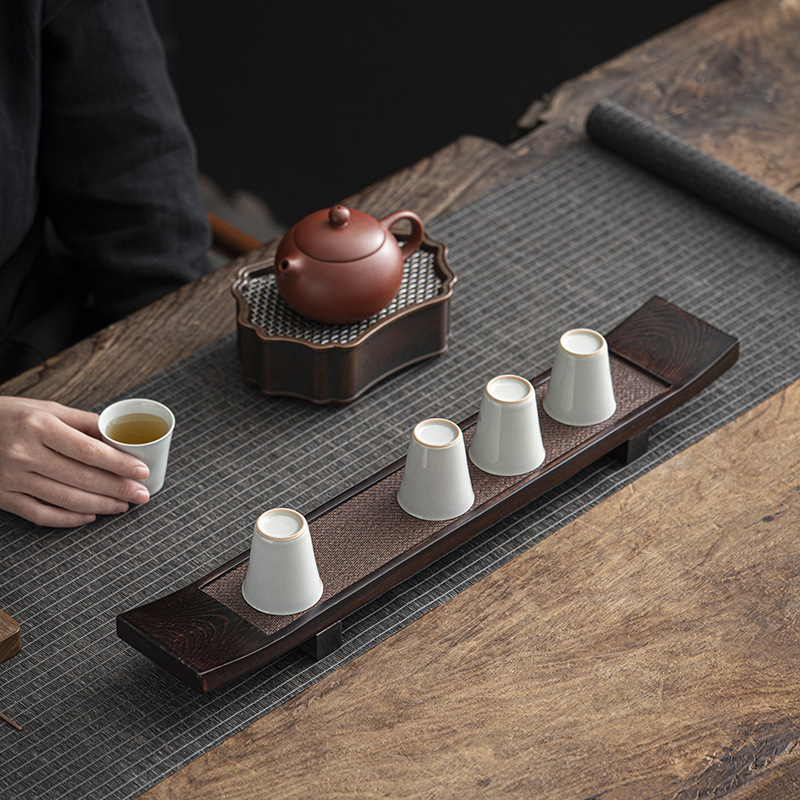 Nhà sản xuất bán buôn giá để cốc gỗ nguyên khối hình chữ thập cổ điển giá để cốc treo phụ kiện trà đạo đĩa bong bóng nhỏ khô Zen ý gia dụng