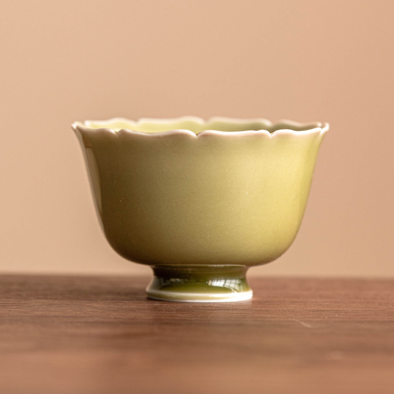 Cốc cánh hoa chân cao lò Yaozhou cốc trà Bộ trà Kung Fu cao cấp gốm sứ đơn cốc trà cá nhân cốc chủ nhân