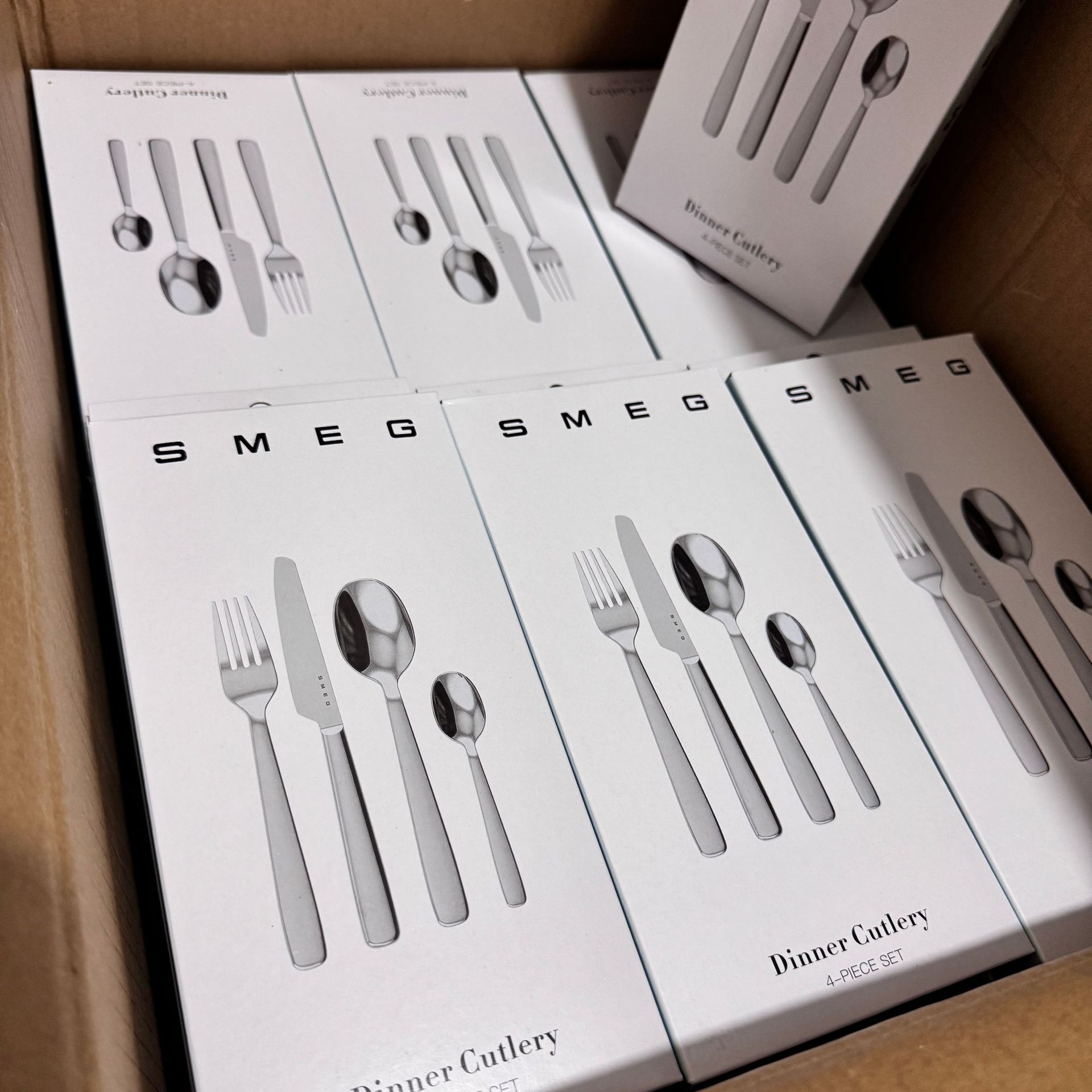 Bộ dao dĩa muỗng 4 món của SMEG thương hiệu Ý inox 304 cao cấp