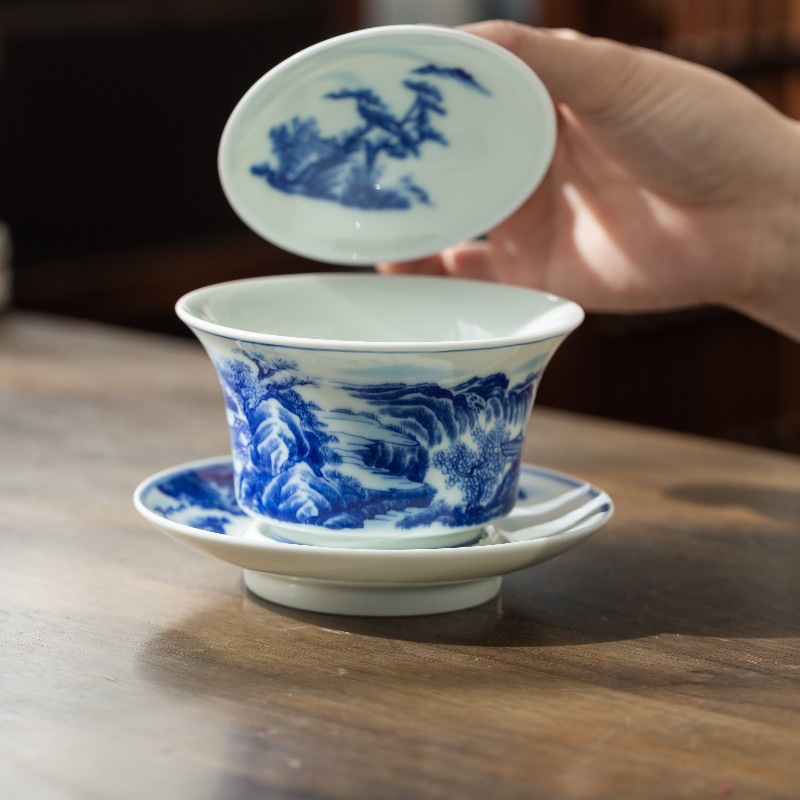 Bát có nắp tam tài sứ trắng xanh Jingdezhen bát có nắp gốm sứ tráng men màu thủ công cổ điển sang trọng nhẹ bát pha trà trắng gia dụng