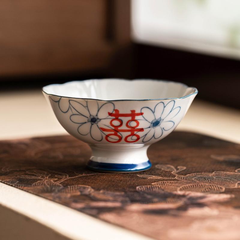 Cốc trà gốm sứ cốc cưới cốc trà vẽ tay hoa cúc hạnh phúc đôi cốc miệng hoa chân cao cốc trà Kung Fu cốc chủ nhân cốc đơn