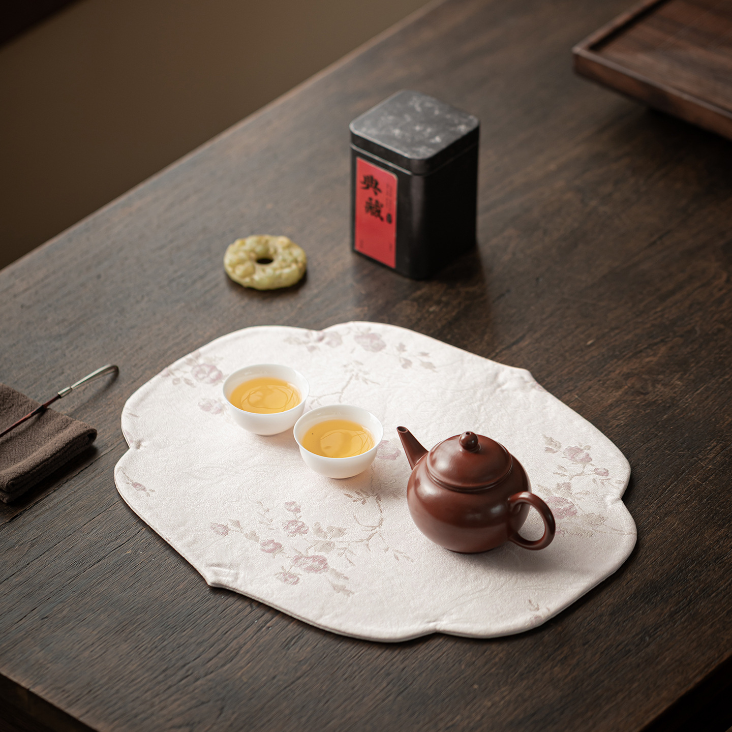 Xiangyunsha Mancao trà bột thảm mới phong cách Trung Quốc phong cách dân tộc trà hoa huệ thảm khăn trà để bàn trà thảm bong bóng khô thảm phụ kiện trà