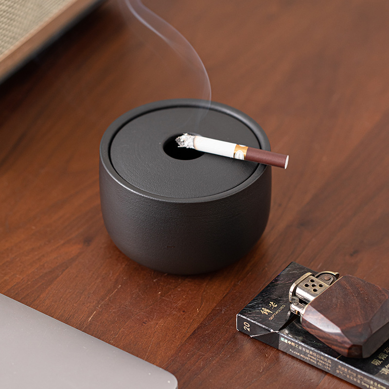 Gạt tàn hình tròn nhỏ có nắp đựng đồ trang trí sáng tạo Gạt tàn cỡ nhỏ bằng gốm sứ văn phòng gia dụng thùng đựng bã trà phòng khách