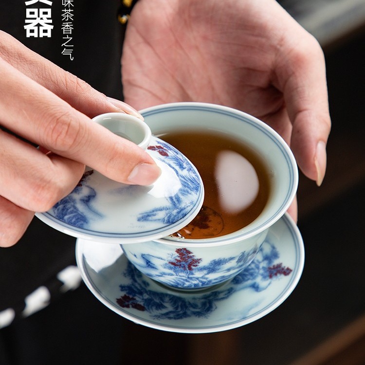 Jingdezhen màu xanh và trắng có nắp, bát pha trà màu tráng men, bát pha trà tám kho báu, hoa sen, bộ trà ba món, bộ ba món