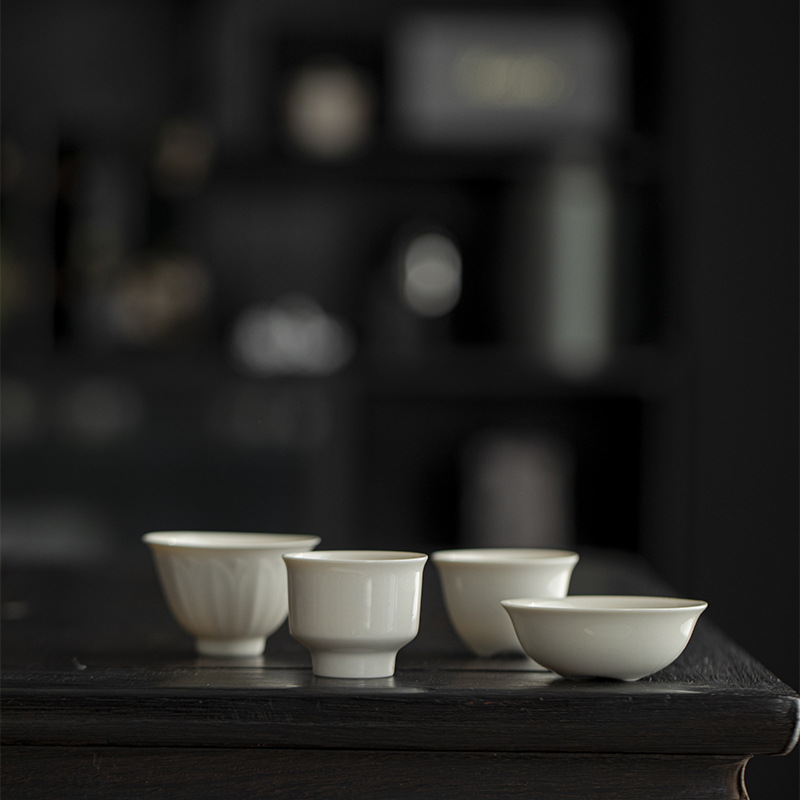 Cốc trà gốm sứ sáng tạo và văn hóa mới cốc trà trắng ngà phong cách Trung Quốc cốc chủ cốc khách cốc uống trà cốc nhỏ Bộ trà Kung Fu