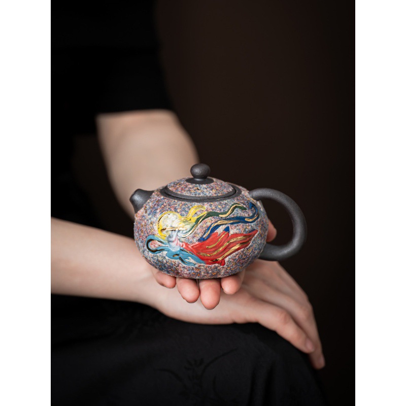 Ấm trà mỏ đá, dụng cụ pha trà lốp sắt thủ công, dụng cụ pha trà Kung Fu gia dụng, ấm đơn lỗ bóng Đôn Hoàng Feitian Xishi sáng tạo