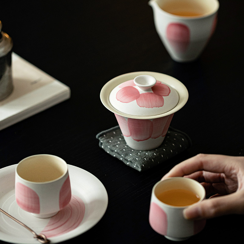 Bột phong cách Nhật Bản, nước trắng, bột, móng ngựa, bát có nắp thứ hai bằng gốm sứ, bát trà cỡ lớn, tách trà, trang nhã và thanh lịch