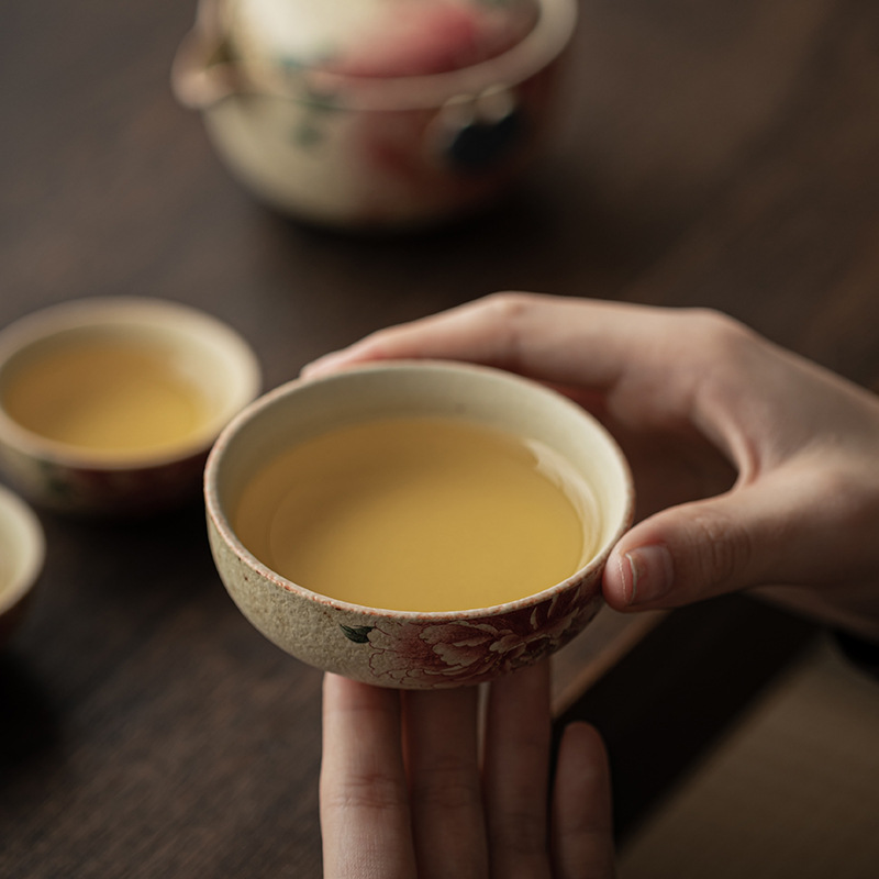 Bộ trà du lịch màu xanh và trắng, đá lửa đỏ, ấm gốm sứ, ba cốc, cốc chở khách di động, bộ trà du lịch xe hơi ngoài trời