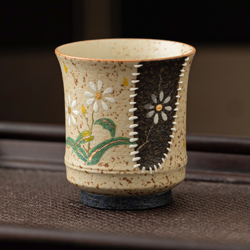 Cốc trà gốm đỏ đá lửa xanh trắng cốc chủ nhân vẽ tay hoa cúc nhỏ cốc tre cốc uống trà gia dụng