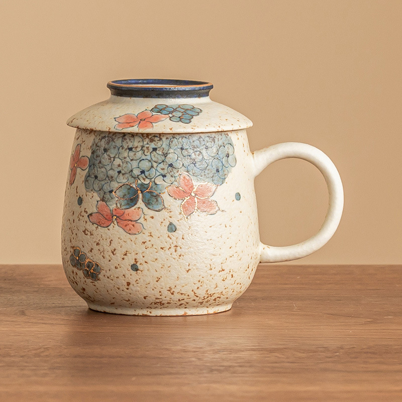 Cốc màu đỏ đá lửa xanh trắng cốc trà hoa cẩm tú cầu vẽ tay gốm sứ có nắp cốc nước cốc cà phê văn phòng gia dụng