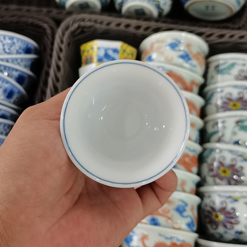 Men chủ cúp Kung Fu bộ trà trà Jingdezhen gốm xanh trắng phong cảnh cao cấp cốc trà trà bát trà cốc