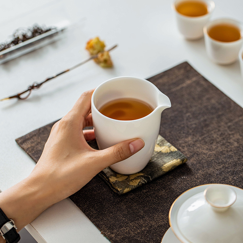 Cốc công tắc sứ trắng ngọc bích Đức Hoa Bộ trà Kung Fu Bộ trà vàng Bộ tách trà gia dụng Bộ tách trà trắng trơn