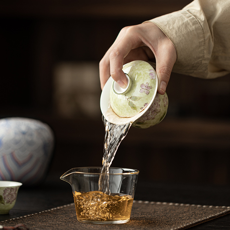 Bát hoa cẩm tú cầu vẽ tay có nắp bộ trà du lịch cầm tay một bát hai cốc gốm sứ nhanh cốc pha trà cắm trại ngoài trời