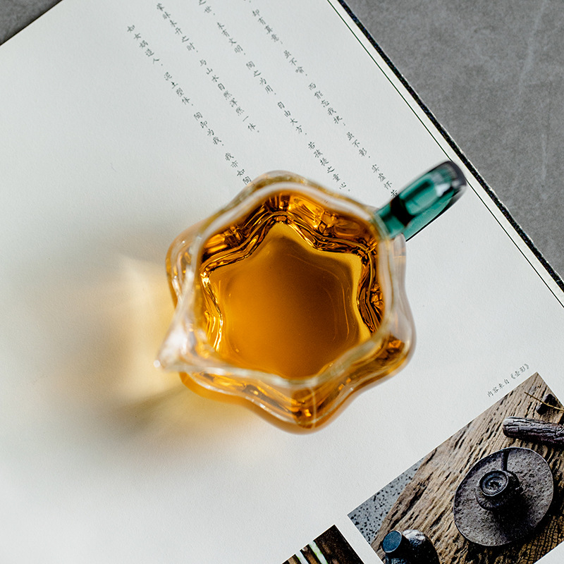 Cốc công bằng thủy tinh hoa mận kiểu Nhật có tay cầm, bộ lọc trà chống bỏng và chịu nhiệt độ cao, cốc công cộng cỡ lớn dày dặn, Biển Trà