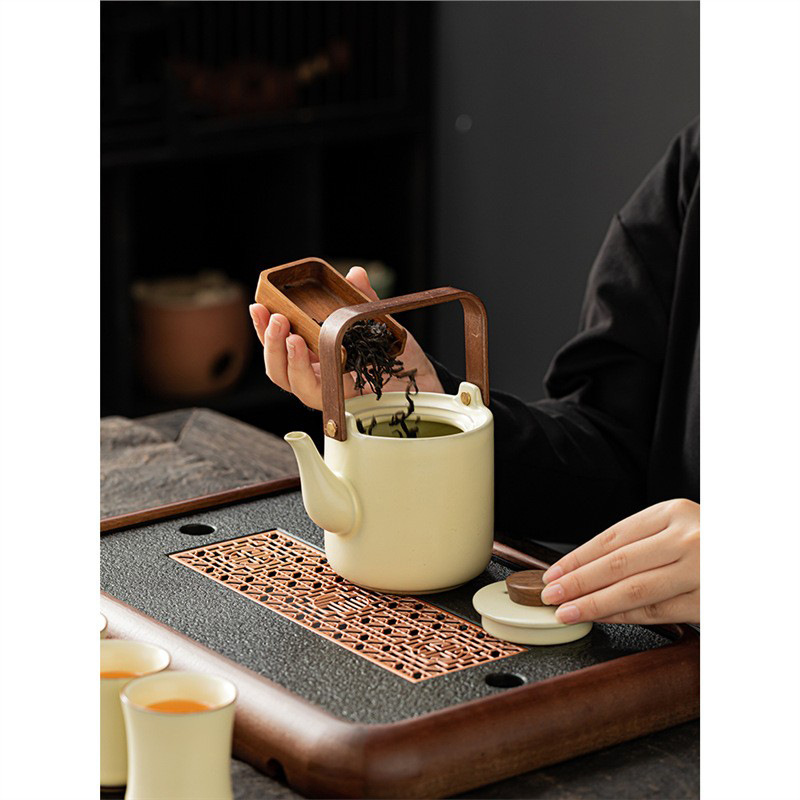 Bộ dụng cụ pha trà công phu cốc trà gốm sứ hộp quà dung tích lớn khay trà óc chó đơn giản gia dụng sang trọng