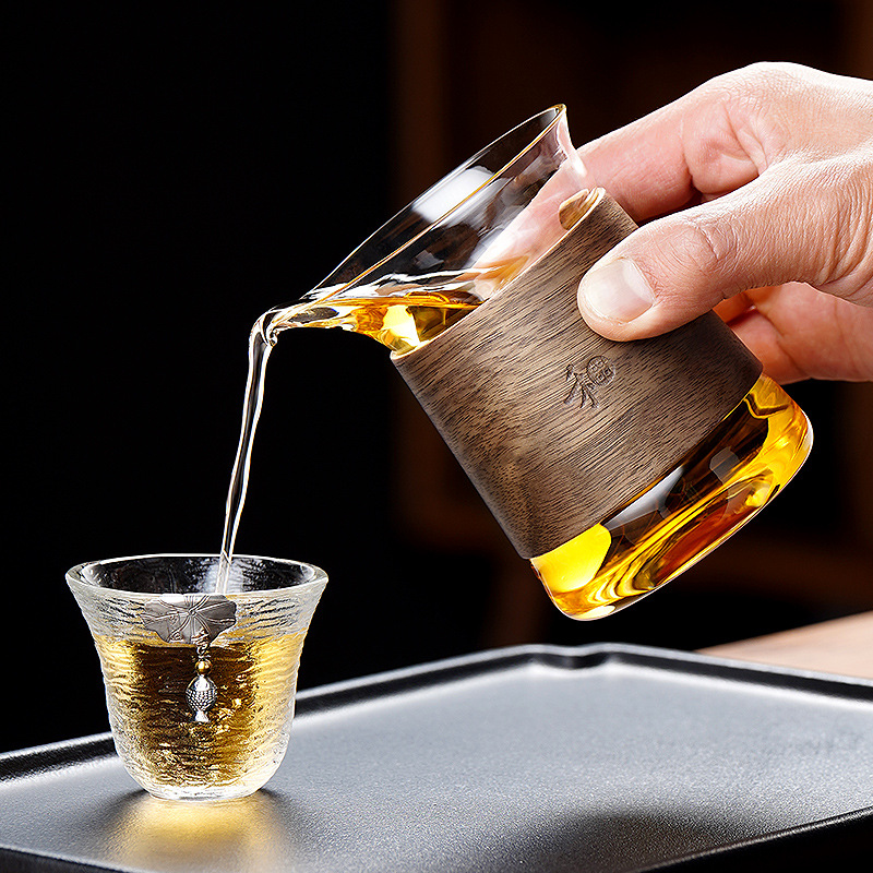 Cốc thủy tinh cao cấp Juyoujia Đài Loan Heqi Bộ tách trà dày chịu nhiệt độ cao Bộ lọc trà biển