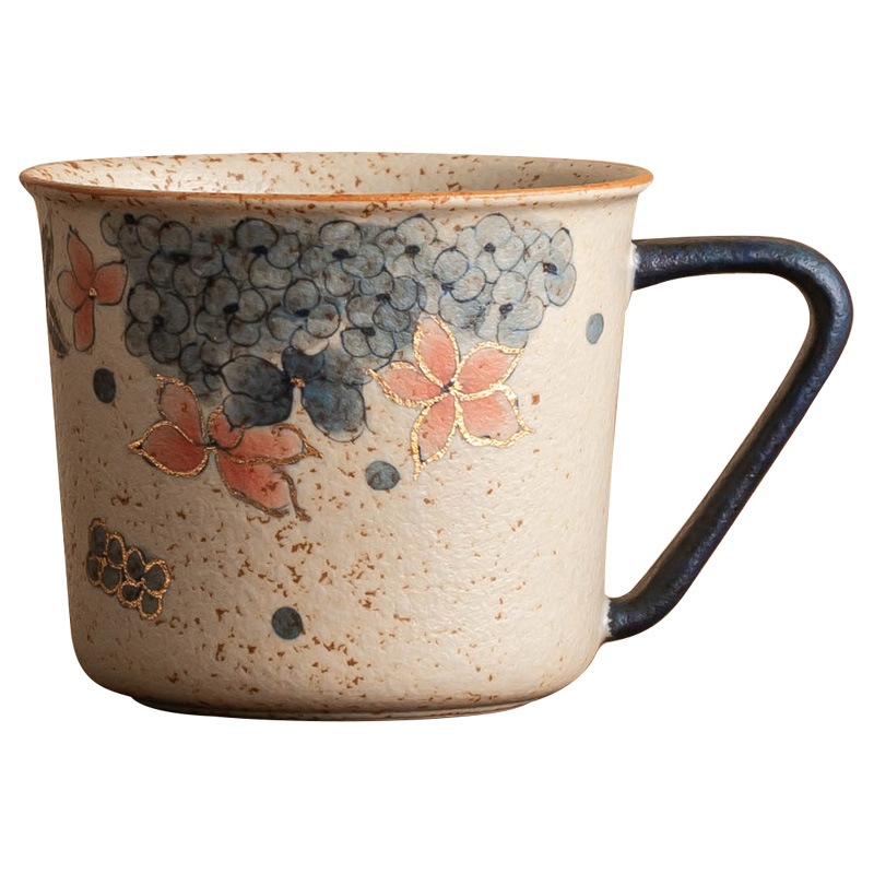 Cốc cà phê màu đỏ đá lửa màu xanh và trắng với hoa cẩm tú cầu vàng cốc nghệ thuật latte hộ gia đình cốc nước tinh tế cao cấp