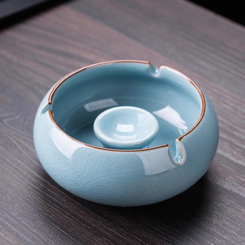 Gạt tàn sáng tạo gia dụng phòng khách cá tính đơn giản kiểu Trung Quốc gốm sứ cỡ lớn có nắp đậy gạt tàn chống bay đồ trang trí bàn trà