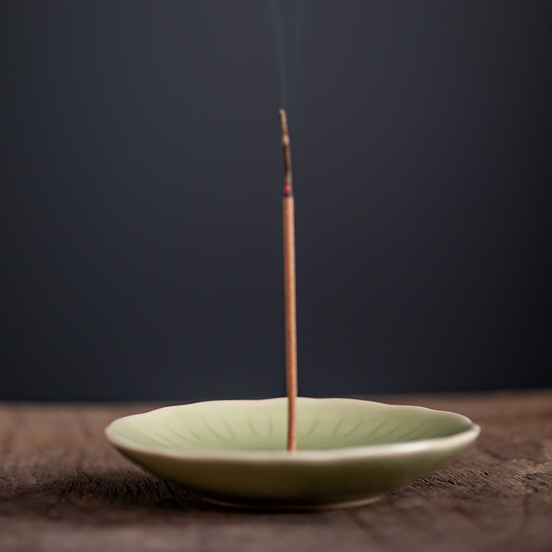 Nhỏ Song Qing dòng cắm hương Dây gốm sáng tạo cắm hương Trầm Hương Trong Nhà Gia dụng ghế cắm hương đàn hương