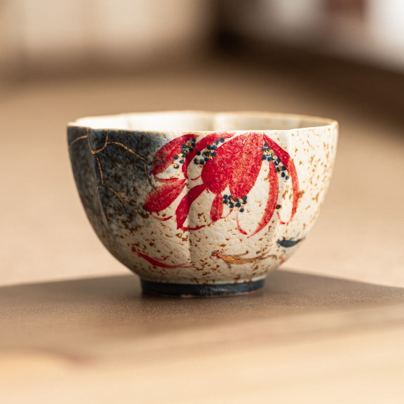 Nhà máy màu xanh và trắng đá lửa màu đỏ gốm sứ chủ nhân cốc vẽ tay hoa sen vần sen Koi cánh hoa tách trà tách trà