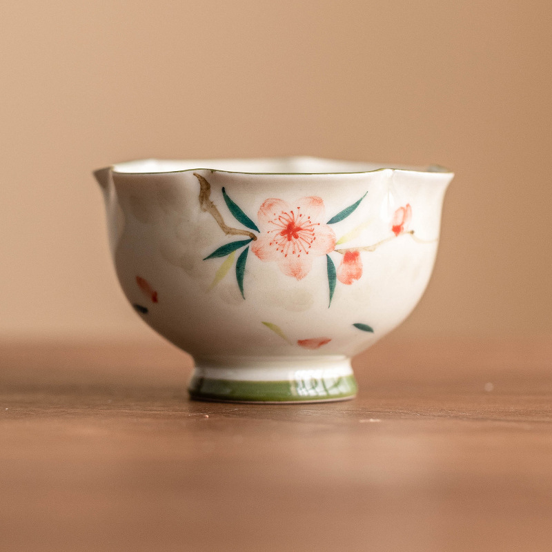 Cốc nụ hoa đào vẽ tay cốc trà cốc trà ngon cốc chủ nhân cao cấp Trung Quốc cốc đơn gốm sứ cốc trà kung fu đơn