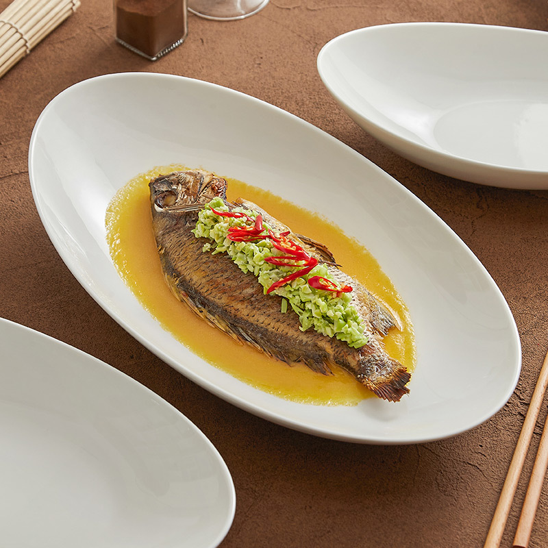 Đĩa cá trắng Dehua Đĩa cá hấp gia dụng Đĩa hình bầu dục gốm Đĩa rau lạnh Nhà hàng Nhà hàng chuyên dụng cỡ lớn