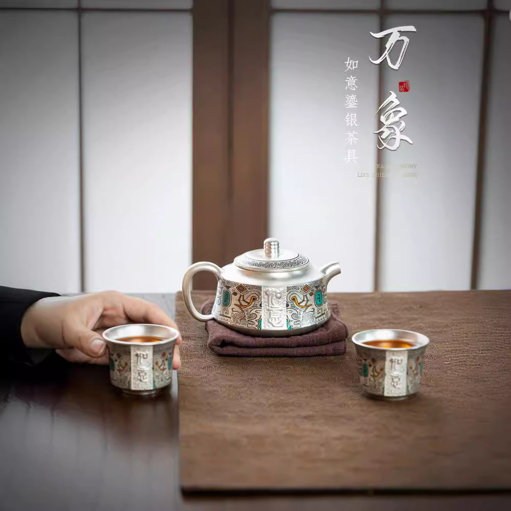 Bộ ấm trà cao cấp cho người lớn tuổi cho khách hàng bộ ấm trà Kung Fu mạ bạc 999