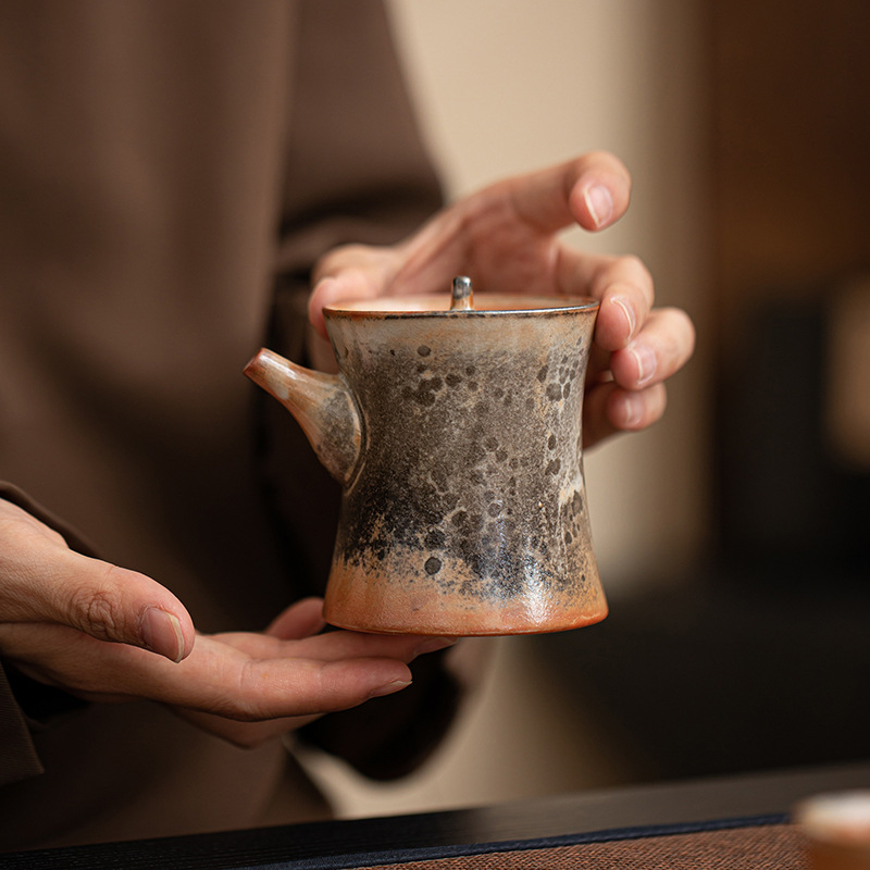 Ấm cầm tay ngay thẳng Shiino Shiyaki dụng cụ pha trà Kung Fu kiểu Trung Quốc gia dụng ấm đơn dụng cụ pha trà lọc lỗ bóng gốm sứ chống bỏng