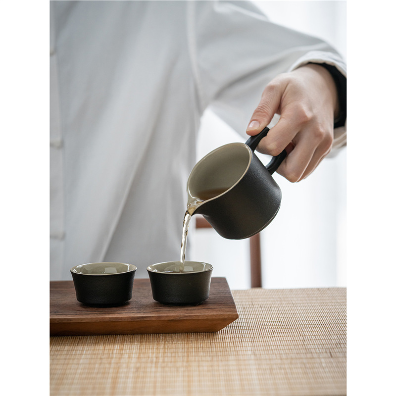 Bộ ấm pha trà gốm đen văn phòng đơn giản phòng khách kiểu Trung Quốc bộ trà bộ nhỏ bộ trà Kung Fu