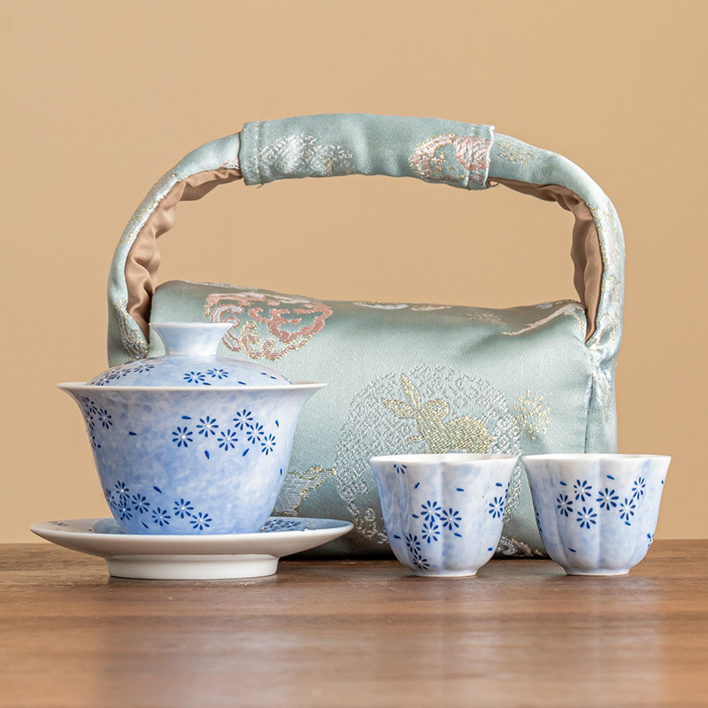 Chén trà ba tài bằng gốm sứ bộ trà kungfu hoa cúc xanh vẽ tay bộ trà phong cách Trung Quốc mới một bát hai chén bát trà