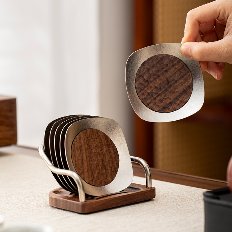 Bộ lót tách trà titan nguyên chất cao cấp Trung Quốc Bộ trà Kung Fu Bộ tách trà gỗ óc chó Bộ cách nhiệt sáng tạo Bộ lót trà đạo trà đạo