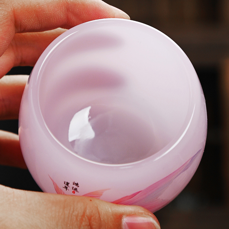 Cốc trà thủy tinh nữ màu hồng cốc chủ nhân gốm sứ cốc trà Kung Fu gia dụng cốc thủy tinh đơn sản phẩm ngọc bích cốc trà bán buôn