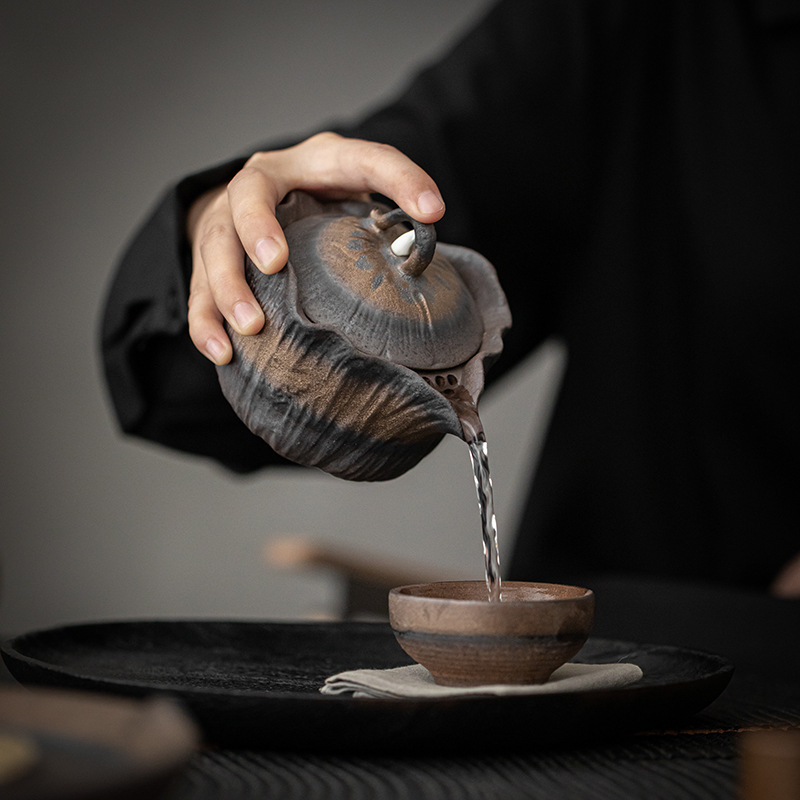 Bán buôn ấm cầm tay bằng gốm thô mạ Vàng Bộ trà Kung Fu gốm thủ công thuần túy cổ điển Nhật Bản có bộ lọc pha trà