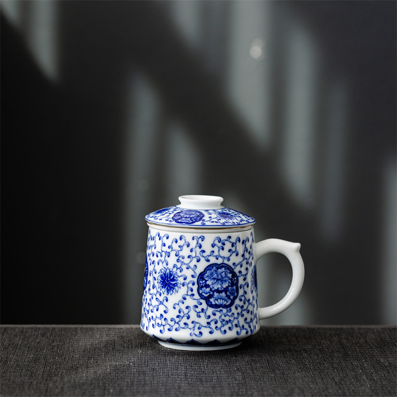 Cốc nước sứ trắng xanh, trà văn phòng, cốc gốm sứ màu Jingdezhen, quà tặng cổ, cốc tách tay, bán buôn