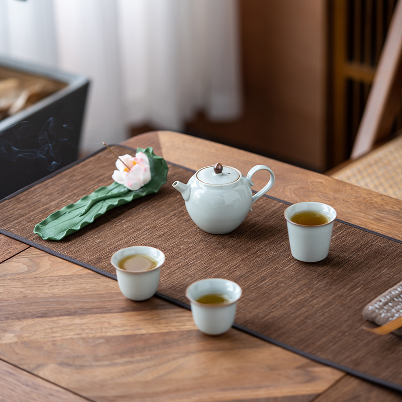 Bộ ấm trà cao cấp, hộp quà kết hợp hương thơm, quà lưu niệm doanh nghiệp thiết thực, quà tặng sáng tạo cho lãnh đạo khách hàng