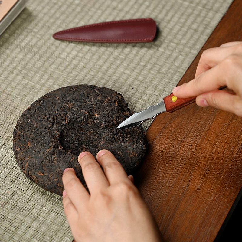 Nhà sản xuất bán buôn gỗ đàn hương gỗ đặc Damascus Pu'er dao trà thủ công Kim Trà hình nón Bộ trà Kung Fu