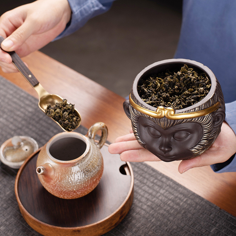Hộp đựng trà đất sét màu tím, hộp đựng lớn kín của Đại Sư Ngộ Không, hộp đựng, đồ trang trí bằng gốm sứ sang trọng nhẹ nhàng kiểu Trung Quốc mới, xu hướng quốc gia.