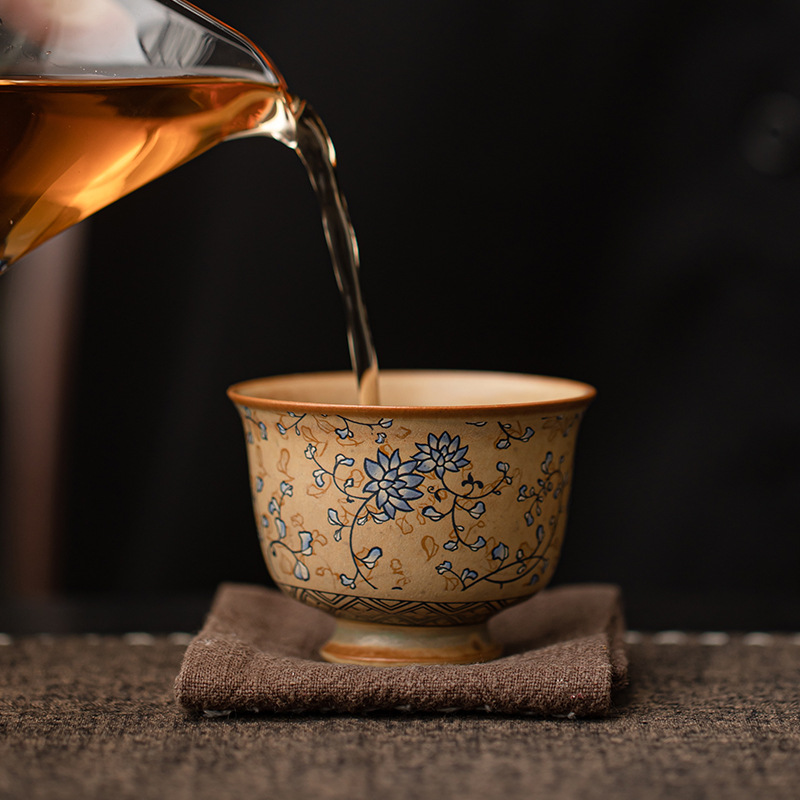 Đôn Hoàng xoắn sen Trung Quốc retro nhỏ cốc trà đồ dùng gia đình cốc trà gỗ trầm cốc tốt lành cốc chủ cốc trà cốc đơn