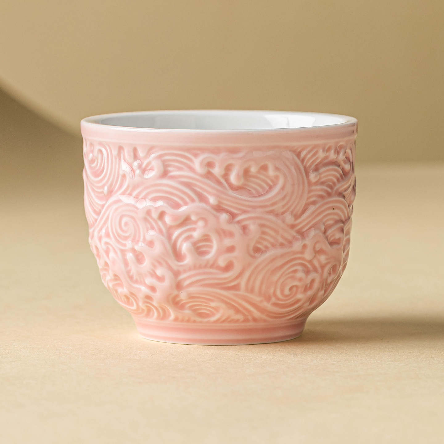 Dập nổi sóng hộ gia đình cốc trà cốc trà cao cấp cá nhân bột Shuyun cốc gốm chủ cốc trà bộ cốc đơn