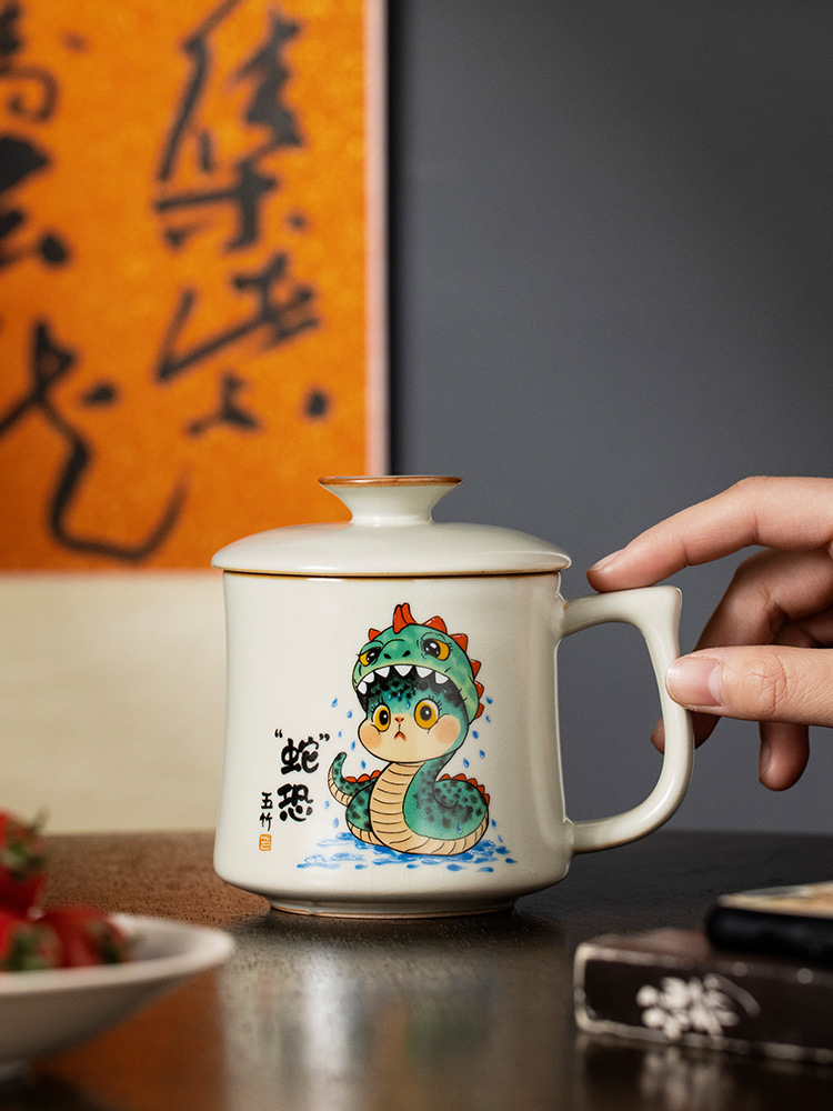 Cốc đục lỗ rắn sáng tạo Ruyao cốc uống nước văn phòng gia dụng có nắp cốc pha trà cá nhân quà tặng