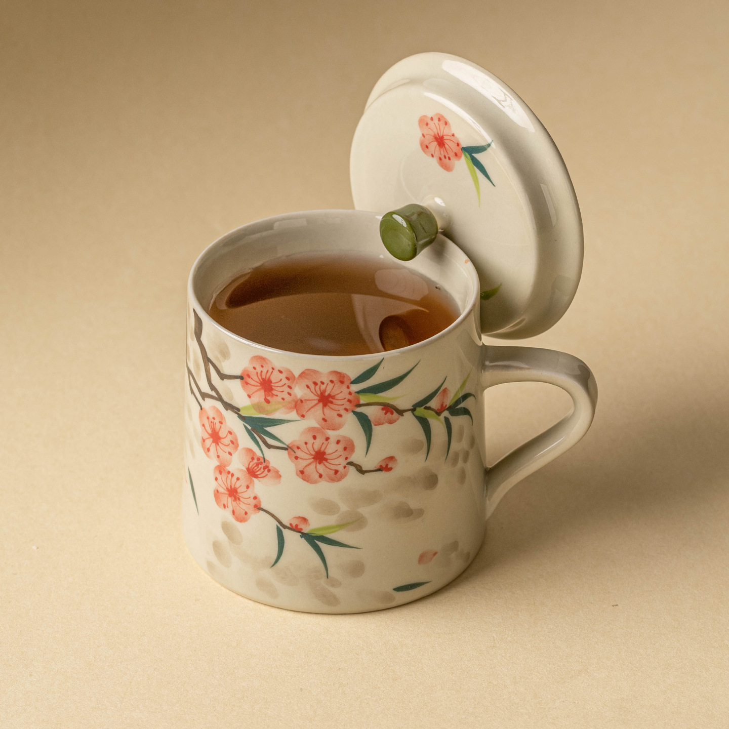 Cốc uống nước bằng gốm sứ hoa đào vẽ tay, cốc uống nước gia dụng bằng gốm có nắp, cốc trà dung tích lớn dành riêng cho nữ