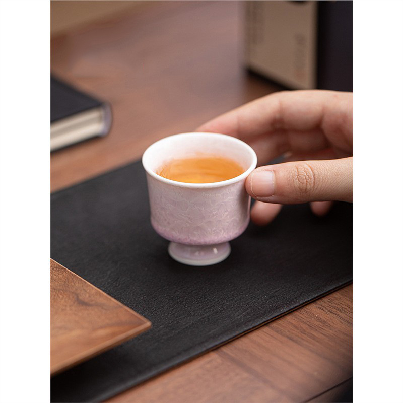 Giá trị cao màu hồng pha lê đá hoa cốc cao cốc cao cốc trà Kung Fu dành riêng cho phụ nữ sang trọng nhẹ cốc uống trà biến đổi lò đơn