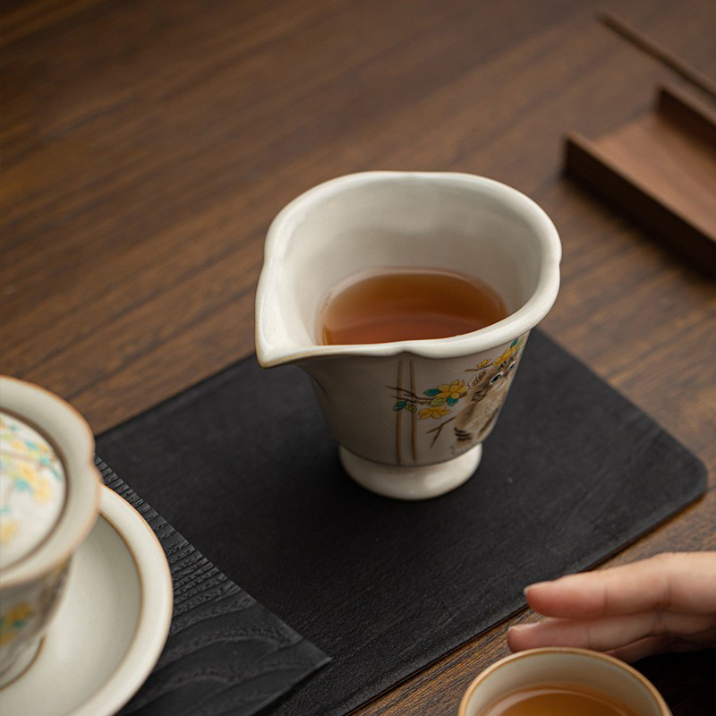 Cốc công bằng gốm sứ Ruyao dụng cụ pha trà gia dụng có thể bổ dưỡng dụng cụ pha trà Kung Fu phụ kiện bán buôn trà cao cấp