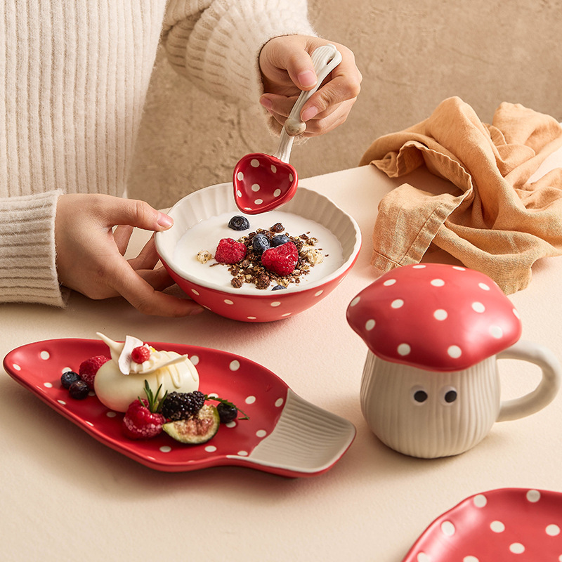 Bộ bát đĩa gốm bộ bát đĩa gia dụng cá tính sáng tạo phong cách cổ tích bộ bát đĩa nấm tân gia